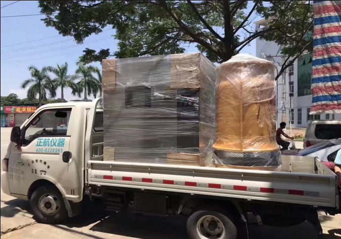 低溫沖擊-65度水冷式冷熱沖擊箱打包裝車準(zhǔn)備發(fā)往廣州！